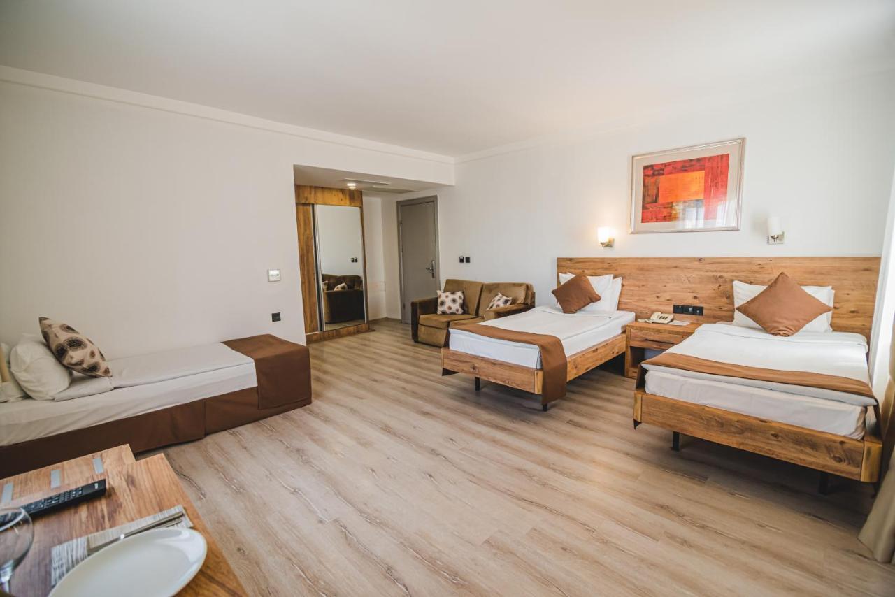 Uptown Bueyuek Anadolu Girne Hotel Eksteriør billede