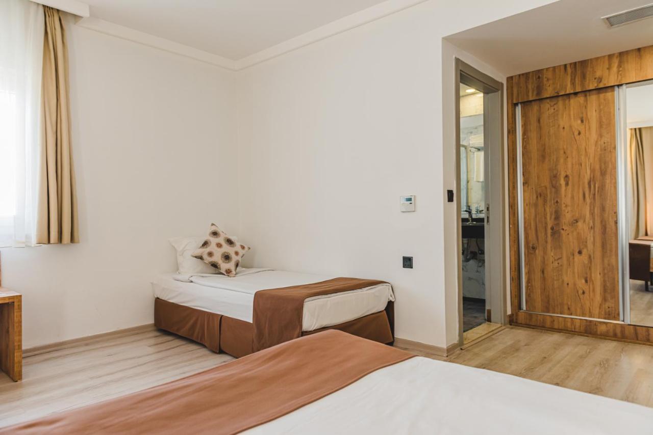 Uptown Bueyuek Anadolu Girne Hotel Eksteriør billede