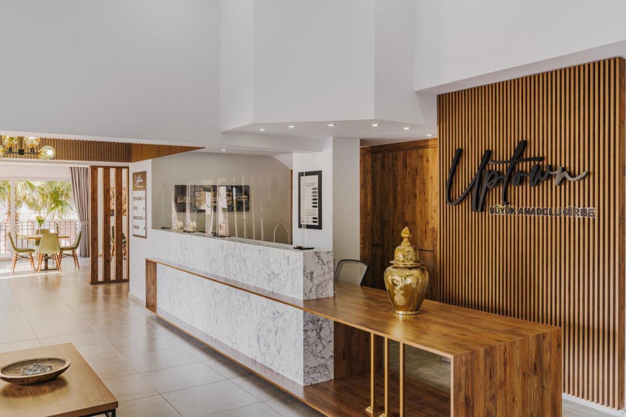 Uptown Bueyuek Anadolu Girne Hotel Eksteriør billede