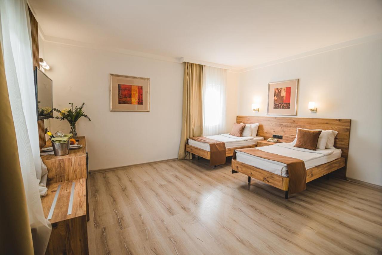 Uptown Bueyuek Anadolu Girne Hotel Eksteriør billede