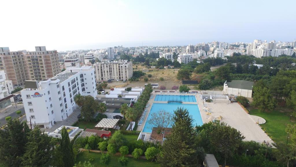 Uptown Bueyuek Anadolu Girne Hotel Eksteriør billede