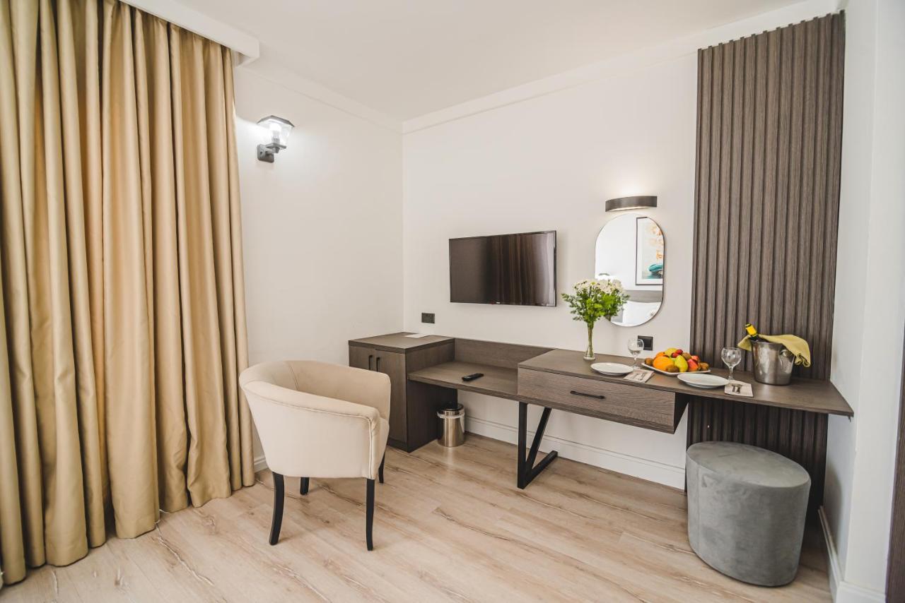 Uptown Bueyuek Anadolu Girne Hotel Eksteriør billede